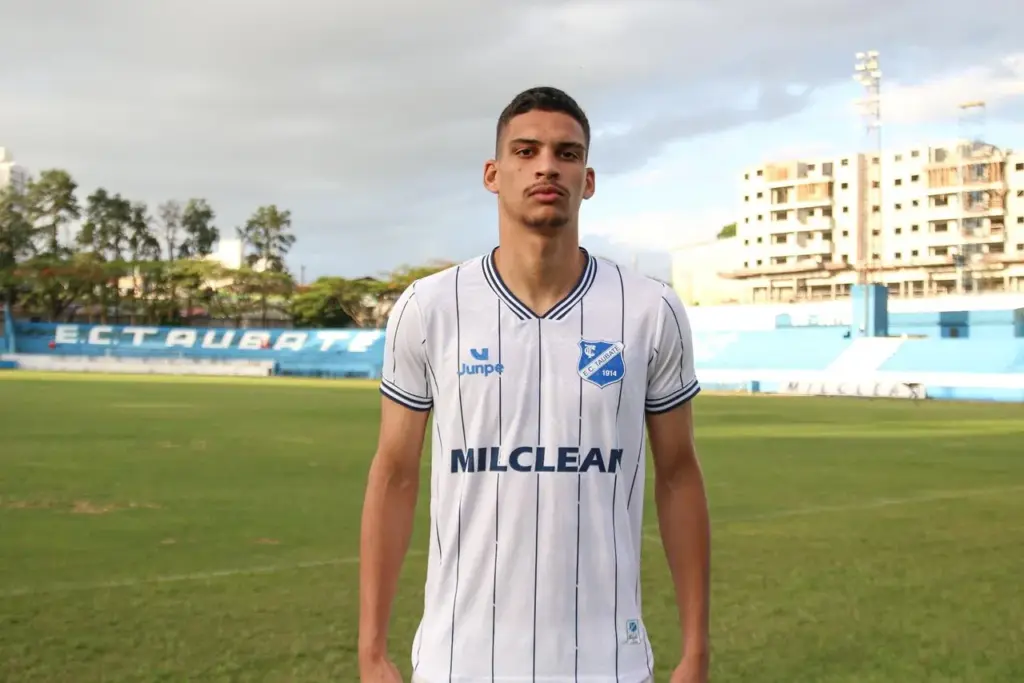Série A2: Taubaté anuncia zagueiro revelado pelo Santos para 2026
