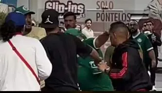 Clima hostil e brigas entre palmeirenses e flamenguistas antes da final da Libertadores