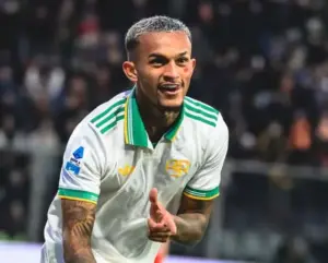 ITALIANO: Roma vence e 'seca' a Inter para se tornar a líder isolada