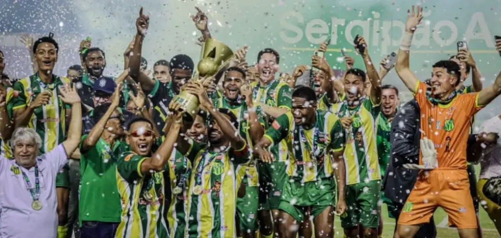 SERGIPANO 3ª DIVISÃO: Título do Estanciano fecha a temporada do futebol profissional