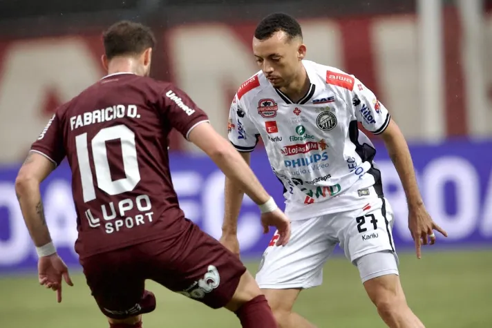 Operário 2 x 1 Ferroviária - Fantasma vira e espanta Ferrinha para a Série C