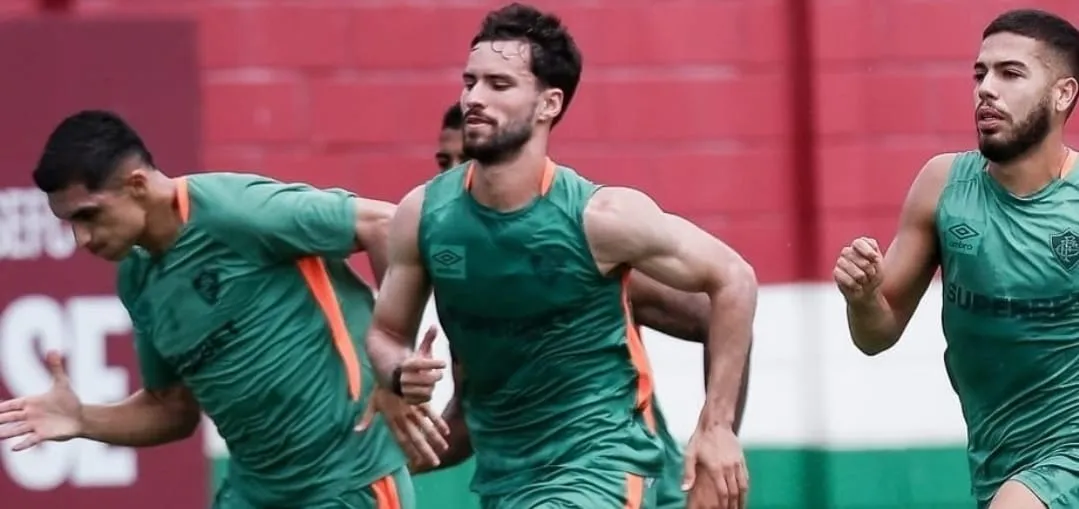 Jogadores do Fluminense durante treino (Foto: Marcelo Gonçalves-FFC)