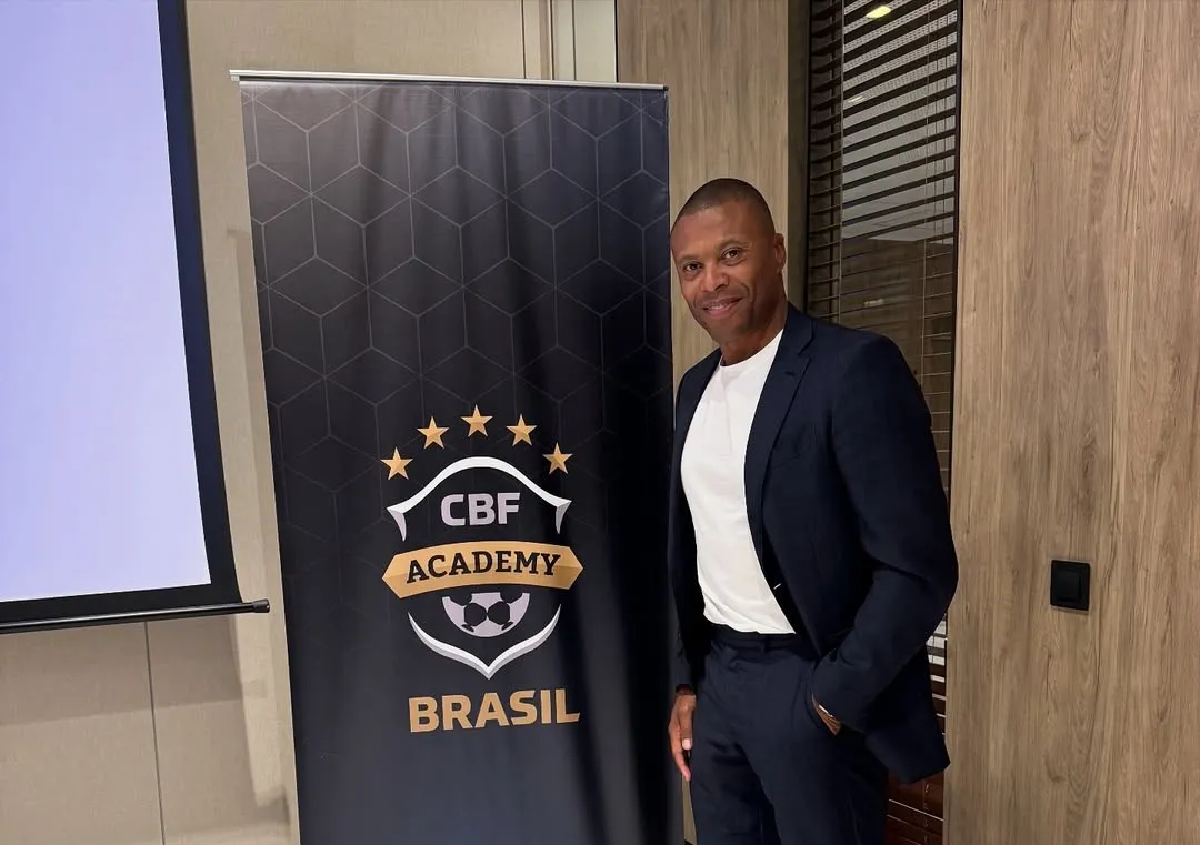 Júlio Baptista critica discriminação técnicos negros Europa