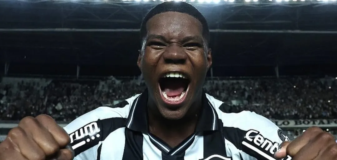 Kadir ganha moral com Ancelotti no Botafogo: ‘Aproveitou a oportunidade’