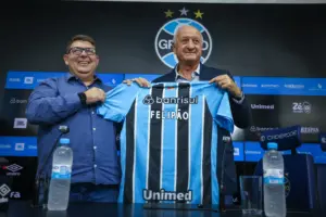 Grêmio acerta permanência de Felipão para 2026