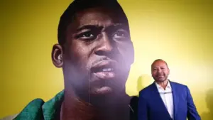 Neymar Pai anuncia compra da marca Pelé e Santos vai explorar imagem comercialmente
