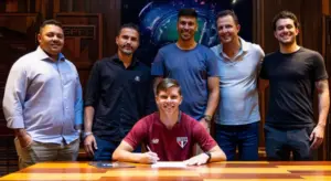 Casa Soccer e TSG renovam contrato com atacante Gustavo Santana, finalista do Sub-20