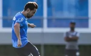 Bahia comemora retorno de trio do meio-campo na reta final do Brasileirão