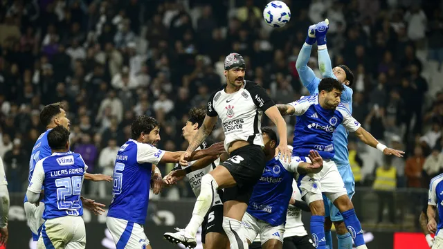 Cruzeiro x Corinthians - Foto: Marcos Ribolli