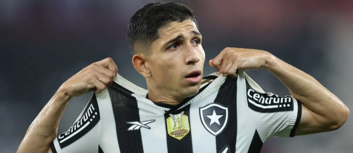 Savarino busca se recuperar no Botafogo após oscilações