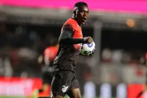 Seleção FI da 35ª rodada da Série B tem destaques do Athletico-PR