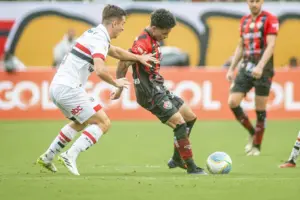 Vitória x São Paulo - Onde assistir, arbitragem e escalações!