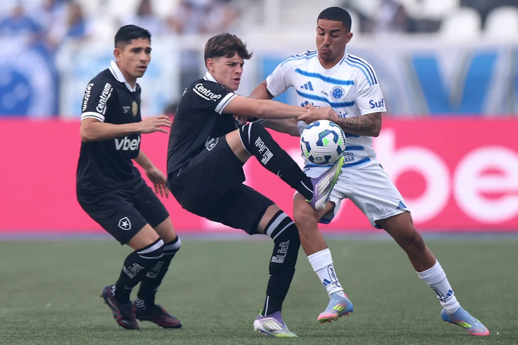 Cruzeiro x Botafogo – Onde assistir, arbitragem e escalações