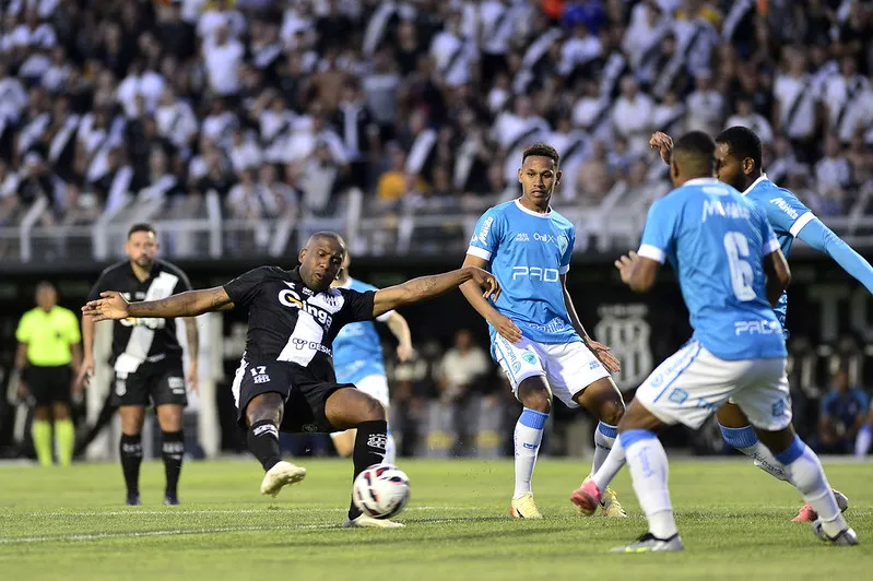 Jonas Toró não fica na Ponte Preta para 2026