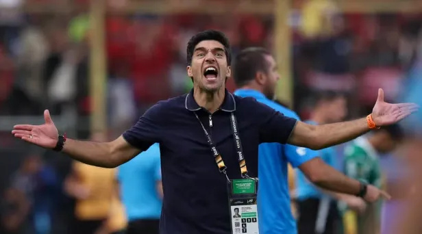 Abel Ferreira vive primeiro ano sem tacas no Palmeiras