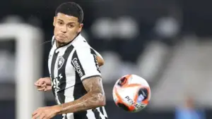 Atlético-GO negocia contratação de Vitinho Lopes, ex-Botafogo