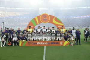 Corinthians fatura alto com Copa do Brasil, mas dívida bilionária é desafio para 2026