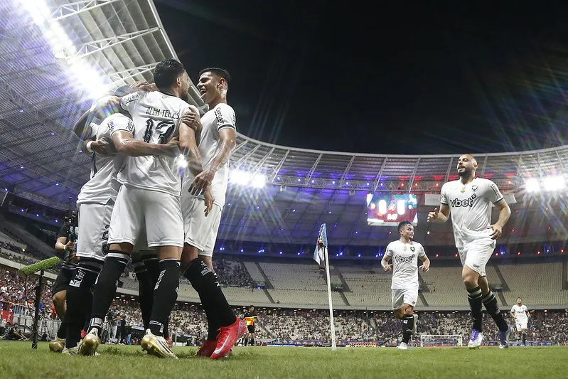 Botafogo e Fortaleza se enfrentam no Brasileirao