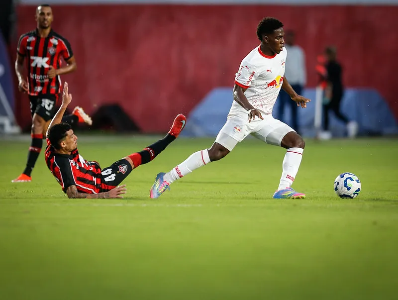 Bragantino e Vitoria onde assistir e escalacoes