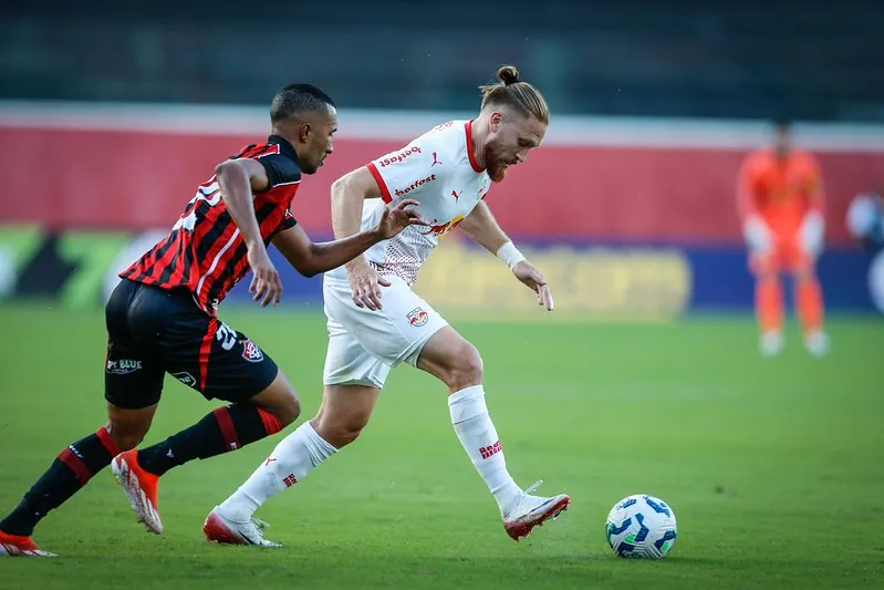 Red Bull Bragantino x Vitória - Duelo por sobrevivência no Brasileirão