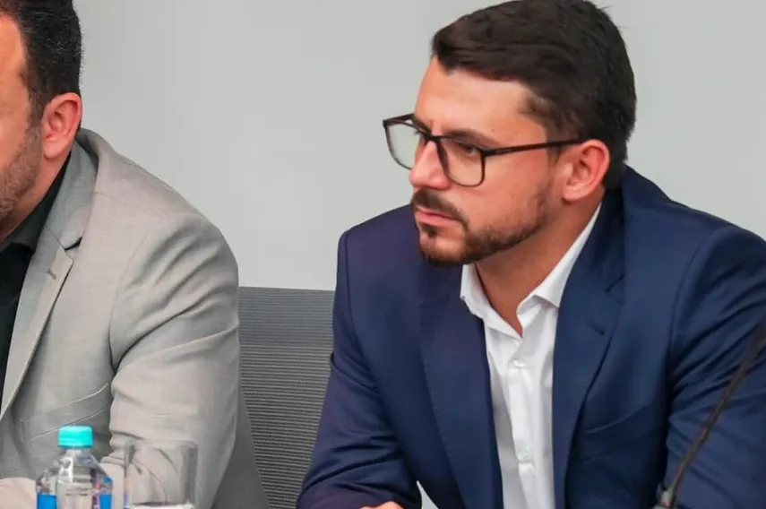 Avaí anuncia diretor de futebol ex-Brusque para 2026