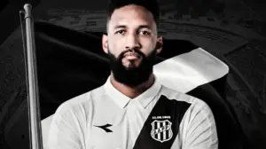 Ponte Preta oficializa o 1º reforço para 2026; saiba quem é