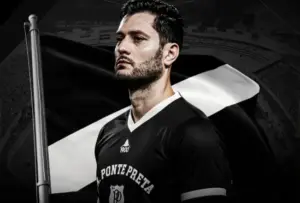 Ponte Preta anuncia goleiro que estava no Caxias