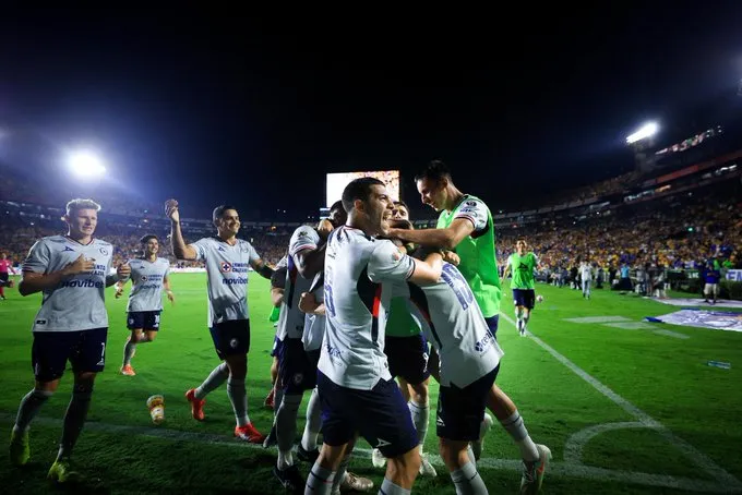 Cruz Azul, rival do Flamengo, é o maior campeão da Concachampions