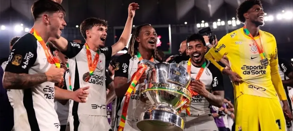 Corinthians ultrapassa Palmeiras e assume 2º lugar do ranking da CBF