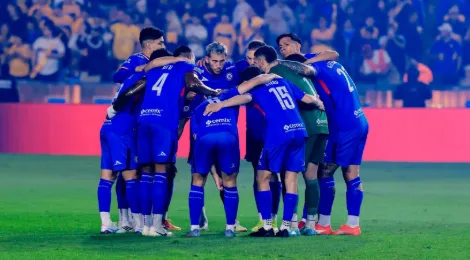 Cruz Azul cai noMexicano e perde zagueiro