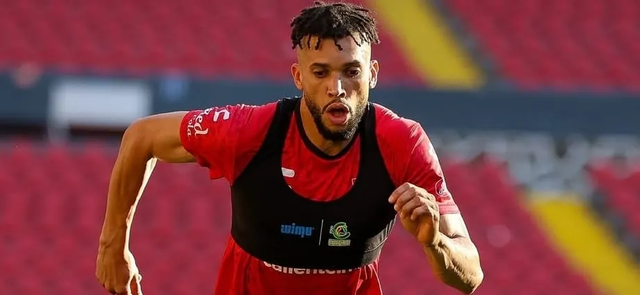 Dória durante treino (Foto: Divulgação-Atlas)