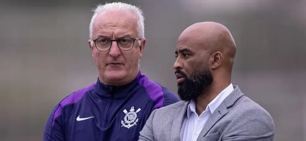 Dorival Júnior e Fabinho Soldado (Foto: Rodrigo Coca-SCCP)