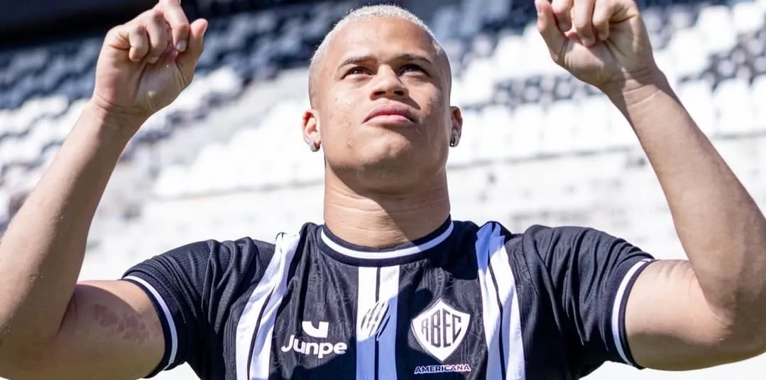 Douglas Damasceno é confirmado pelo Rio Branco (Foto: Christian Guedes-Comunicação RBEC)