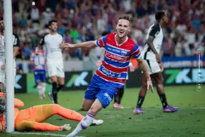 Fortaleza 2 x 1 Corinthians - Leão deixa o Z4 e complica Timão na briga pelo G8