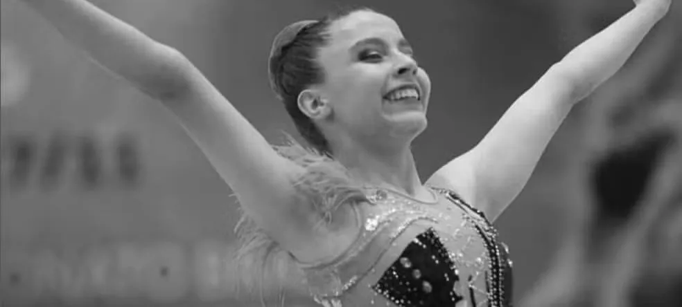 Isabelle Marciniak (Foto: Divulgação-Federação Paranaense de Ginástica)