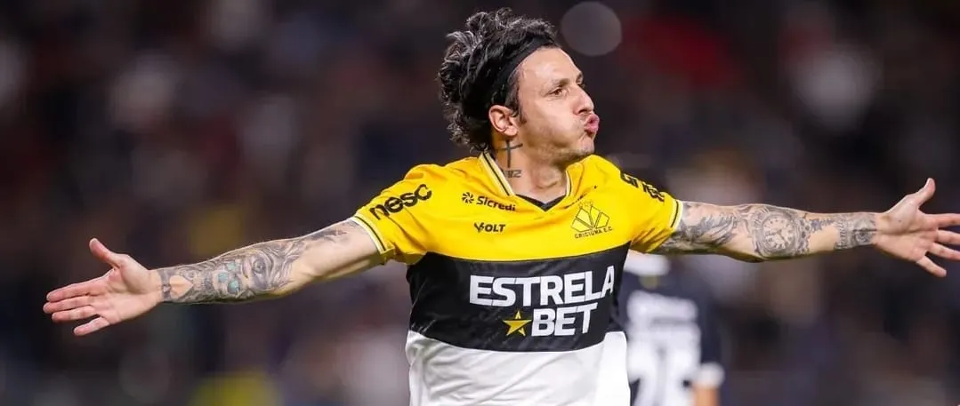 Jean Carlos em ação (Foto: Genilson Gomes Criciúma)