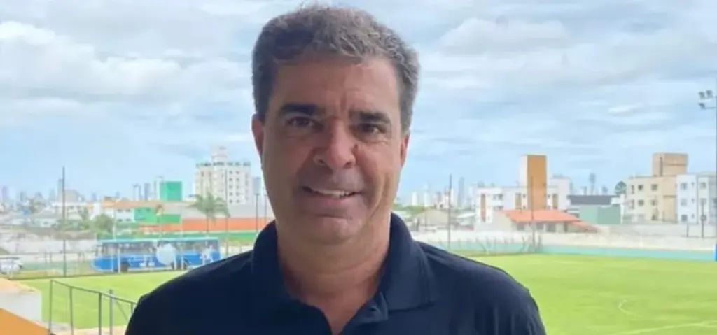 Volta Redonda negocia a contratação do técnico Júnior Lopes