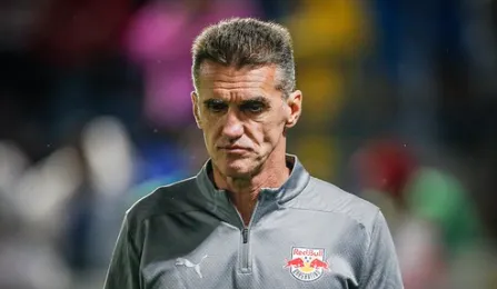 Mancini exalta virada emocional do Bragantino e evita falar do futuro