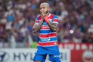 Marinho se despede do Fortaleza e fica livre no mercado