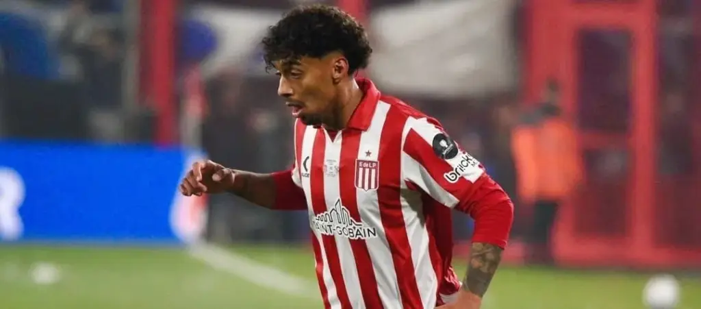 Botafogo tem interesse na contratação de volante argentino