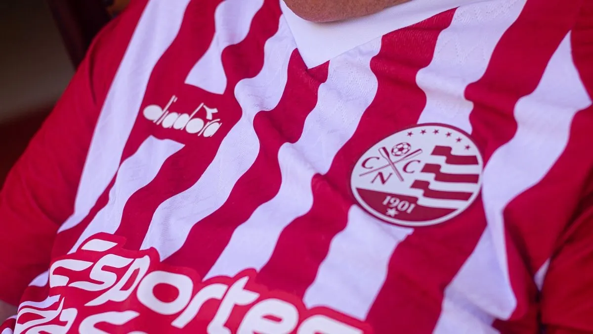 Náutico discute inclusão de novas estrelas no escudo (Foto: Gabriel França/CNC)