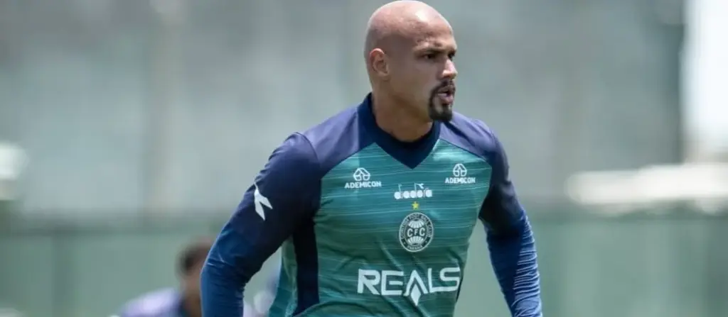 Novorizontino oficializa a contratação de atacante do Coritiba