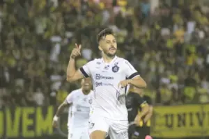 Pavani celebra acesso pelo Remo, mas futuro em Belém é incerto