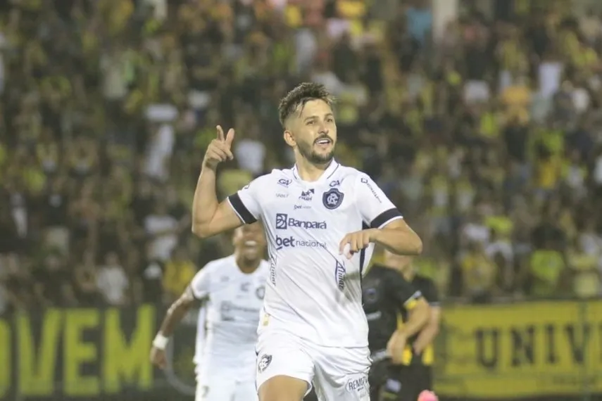 Pavani celebra acesso pelo Remo, mas futuro em Belém é incerto