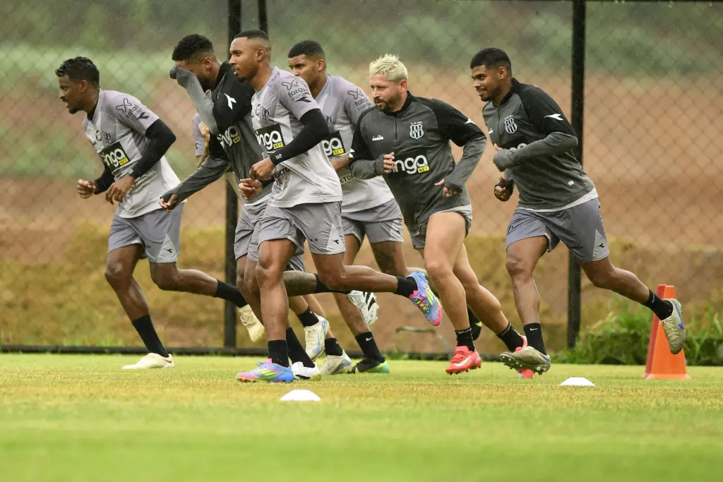 Ponte Preta inicia pagamento de salários atrasados do elenco