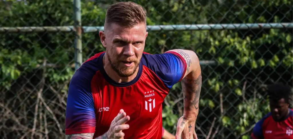 Maricá oficializa a contratação de ex-zagueiro do Botafogo