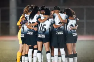 COPINHA FEMININA: Corinthians goleia e avança; Santos passa empatando