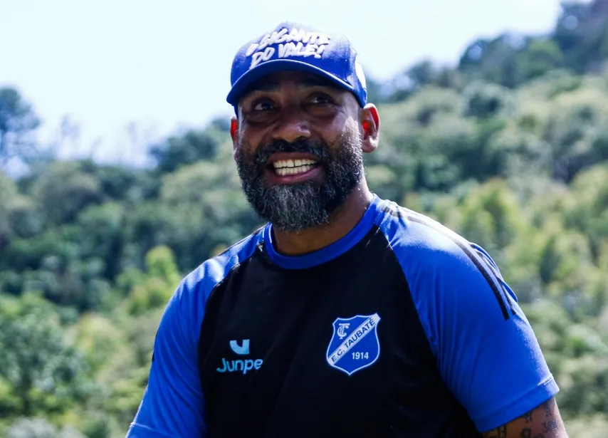 Dyego Coelho comandou primeiro jogo-treino no Taubaté.