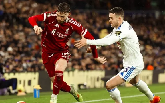 Liverpool fica no empate pelo Inglês