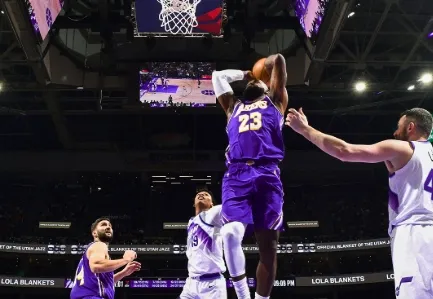 LeBron bateu mais um recorde no Lakers